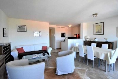 Stilvolle 2-Raum-Wohnung mit Einbauküche in Herzogenaurach