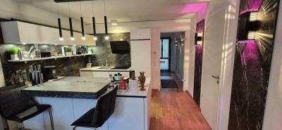 Luxuriöse Neuwertige 3-Zimmer-Wohnung im 2. OG mit Aufzug am Waldrand in Zirndorf