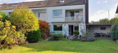 Reihenendhaus mit großer Garage in Bad Salzuflen Knetterheide