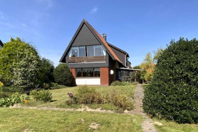 Einfamilienhaus mit Baugrundstück