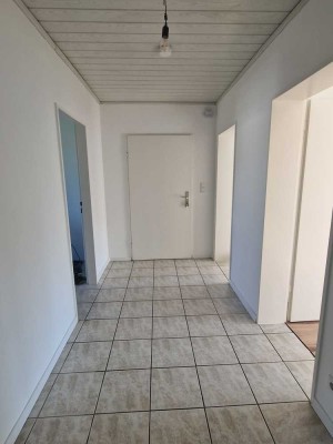 Frisch sanierte 3 Zimmer Wohnung