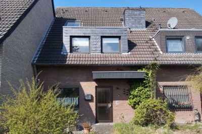 + Kaarst + Reihenhaus + Bj. 1978 + ca. 291 m² Grundst. + ca. 107 m² Wohnfl. + 6 Zimmer + 2 Garagen +
