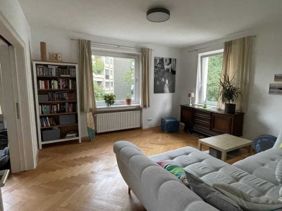 Freundliche 4-Zimmer-Wohnung mit Balkon und EBK in Hannover