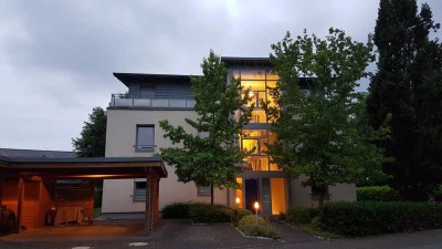 Hövelhof, 110m2 Etagenwohnung - 4 Zimmer in modernem Dreifamilienhaus mit hochwertiger Einbauküche
