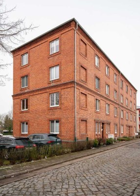 Stilvoll Wohnen im Altbau - Frisch renovierte 3-Zimmer-Eigentumswohnung in Neubrandenburg