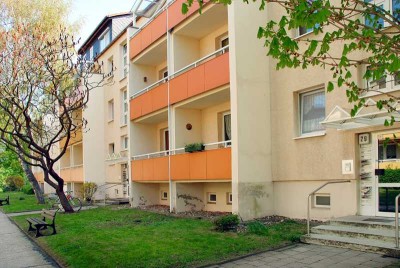 Sanierte Singlewohnung mit Balkon