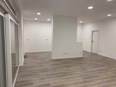 Neuwertige 4-Zimmer-Wohnung mit Balkon 
in Kreuztal