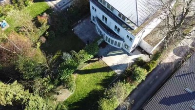 Großes 4-Zimmer-Architektenhaus mit gehobener Innenausstattung und wunderschönem Ausblick
