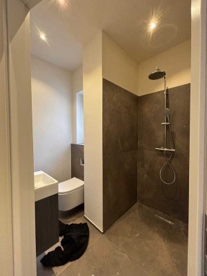 WG Neugründung - Kernsanierte zwei Zimmerwohnung