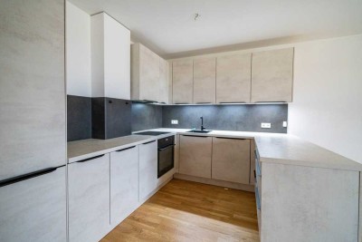 Großzügige 2-Zimmer-Wohnung mit traumhafter EBK