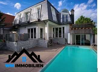 EXKLUSIVES ZWEIFAMILIENHAUS mit Pool in TOP-VILLENLAGE– zu verkaufen in    Maintal