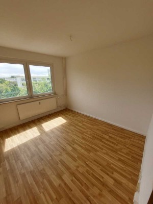 Umgebaute 2-Raumwohnung mit Balkon