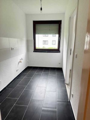 Renovierte 3-Zimmer-Wohnung mit Balkon – Ideal für Paare