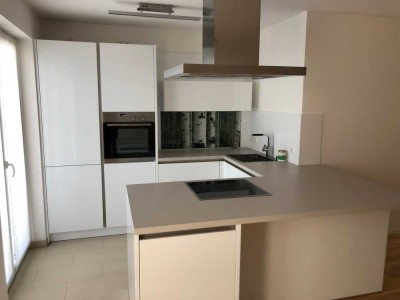 2-Zimmer Design Wohnung in Perfekter Zentrumslage, Neubau-Zustand, inkl. toller Einbauküche, etc.