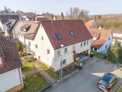 frisch renoviertes Einfamilienhaus mit viel Platz
