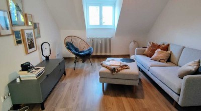 Provisionsfrei direkt vom Eigentümer: Charmante 2,5 Zi DG-Wohnung in Stuttgart-West
