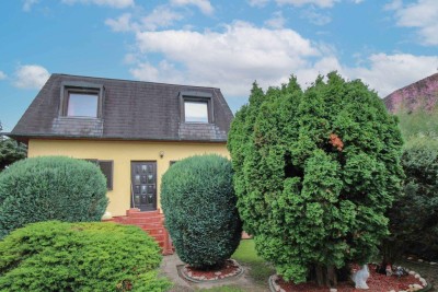 Gepflegtes Einfamilienhaus mit schönem Garten in ruhiger Lage!