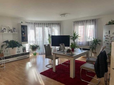 Helle 3,5-Zimmer Wohnung mit Balkon, Zentrumsnah in bester Lage