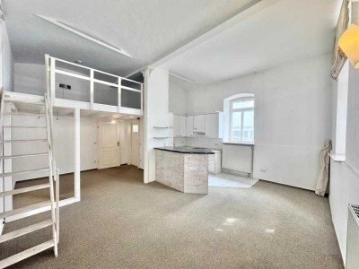 Jetzt zuschlagen! Altbau Flair! Historische 1 Zimmer Wohnung mitten in Ludwigburg!
