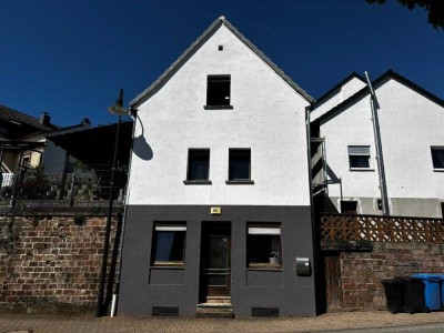 +++Modernisiertes, gemütliches Einfamilienhaus mit Terrassen im Ortszentrum+++
