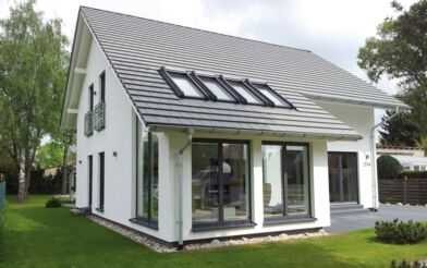 ** Großzügiges Einfamilienhaus zum kleinen Preis**