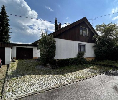 Ihr perfektes Familienhaus mit Traumgarten und Blick auf die Burg Hohenneuffen!