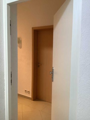 Schicke 3-Zimmer-Wohnung mit neuer Einbauküche in ganz ruhiger Lage