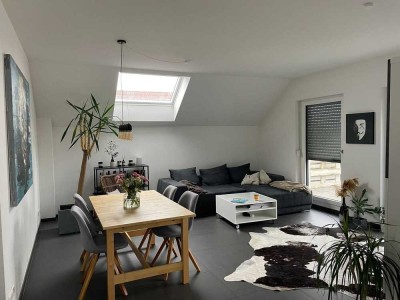 Exklusive, neuwertige 3-Zimmer-Dachgeschosswohnung mit geh. Innenausstattung mit EBK in Seligenstadt