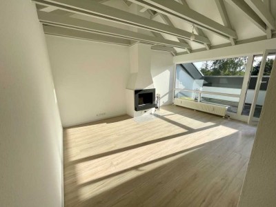 Hochwertige, helle 3+ Zimmer DG-Wohnung mit Kaminofen und Loggia in Emmendingen