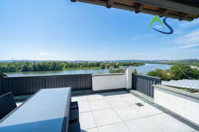 Großzügige Dachterrassenwohnung mit Südhanglage und traumhaftem Ausblick auf die Donau - bezugsfrei