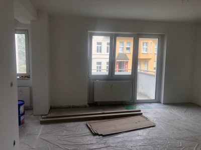 Schöne helle 1 ZKB Wohnung mit Kochnische und Balkon, wird z.Z. saniert