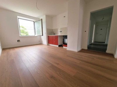 Freie, kernsanierte & helle 2,5-Zimmer-Wohnung in München Haidhausen