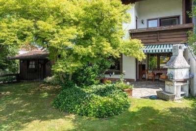 „Familienglück in ruhiger Lage“ - Großzügige Doppelhaushälfte mit schönem Garten