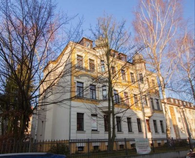 Idyllische 3-Zimmer-Wohnung mit Einbauküche und Balkon im Herzen von Gohlis