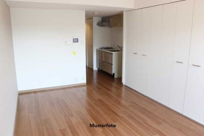 3-Zimmer-Wohnung und Balkon
