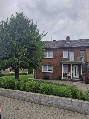 6-Zimmer Endreihenhaus mit Garage in Jüchen