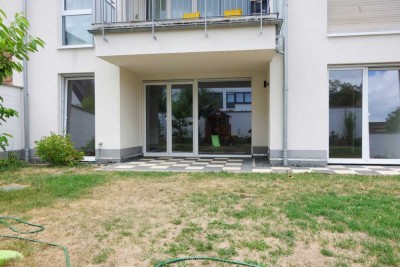 Schöne, moderne 4,5 Zimmer Wohnung mit Einbauküche, Terrasse, großen Garten in Wiesbaden-Dotzheim
