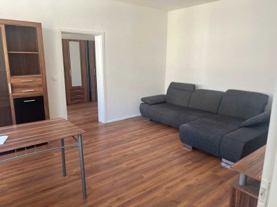 Teil-möblierte 2-Zimmer- nur 324warm- zentrale Lage