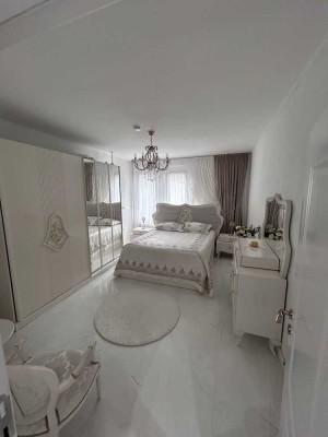 Wohnen am Berliner Platz - Top Sanierte 4-Zimmer-Wohnung in Stuttgart Mitte mit Stellplatz