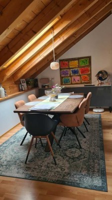 4 Zimmer-DG-Wohnung mit 2 Bädern, schönem Blick, ruhig/zentral