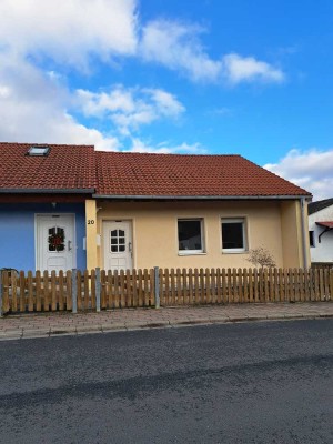 Wir haben Ihr Zuhause! Doppelhaushälfte mit kleiner 2-Zimmer Wohnung !