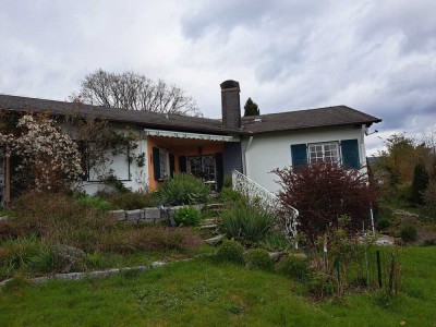 Großzügiger Bungalow in malerischer Umgebung