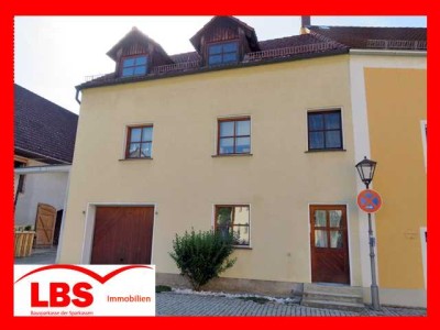 "Gemütliches Familienidyll" - Reiheneckhaus mit Dachterrasse und Garage in Schmidmühlen