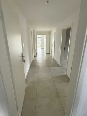 Geräumige 4‑Zimmer Wohnung in Oestrich-Winkel