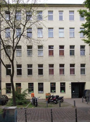 Modernisierte 3 Zimmer Wohnung im Altbau