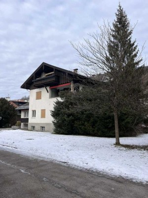 Schöne 3 ZKB Erdgeschosswohnung