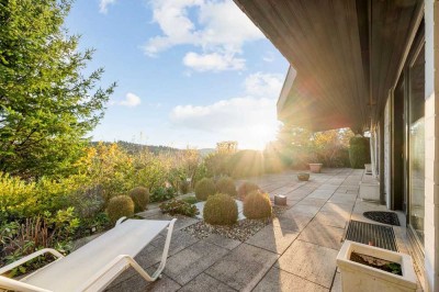 Einzigartiges Haus mit atemberaubender Architektur und malerischem Ausblick