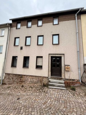 Massives Reihenhaus in Kirchberg | Mietkauf möglich!