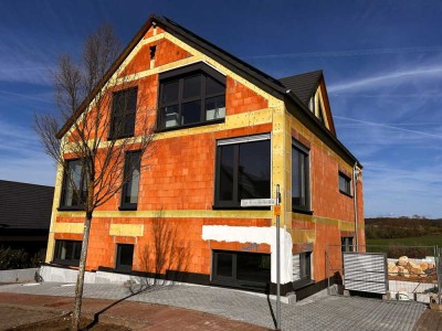 Neubau der Extraklasse ... Ein Haus im Haus. Traumwohnung mit vielen Besonderheiten!