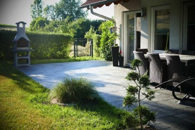 Top Randlage mit unverbauter Aussicht! Gepflegte 4-Zimmerwohnung mit Garten